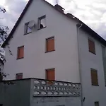 Haus-dorfidyll