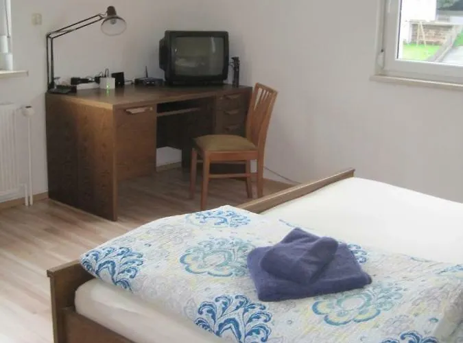 Haus-dorfidyll Semesterbostad